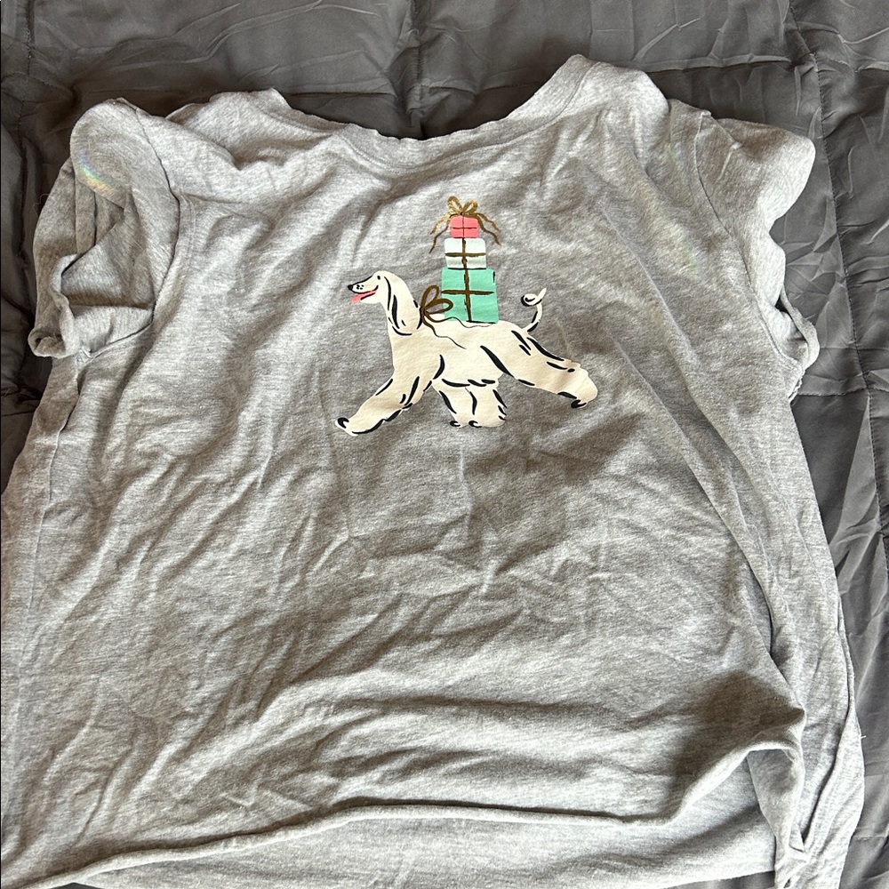 Mauve Gray Short Sleeve Tee with Dog NWT